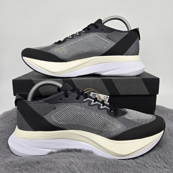 New adidas Adizero Boston 12 Core Black Cloud White Women's Running Shoes Size 9 - Picture 4 of 8